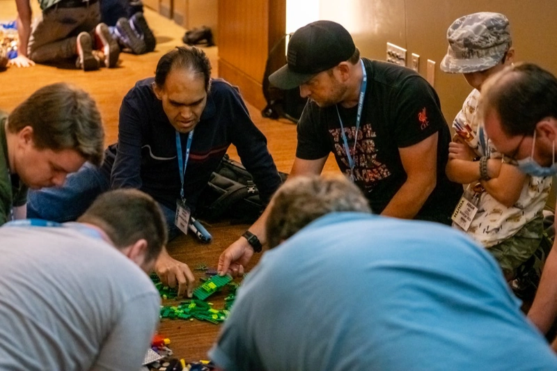 Meet other fans and make new friends